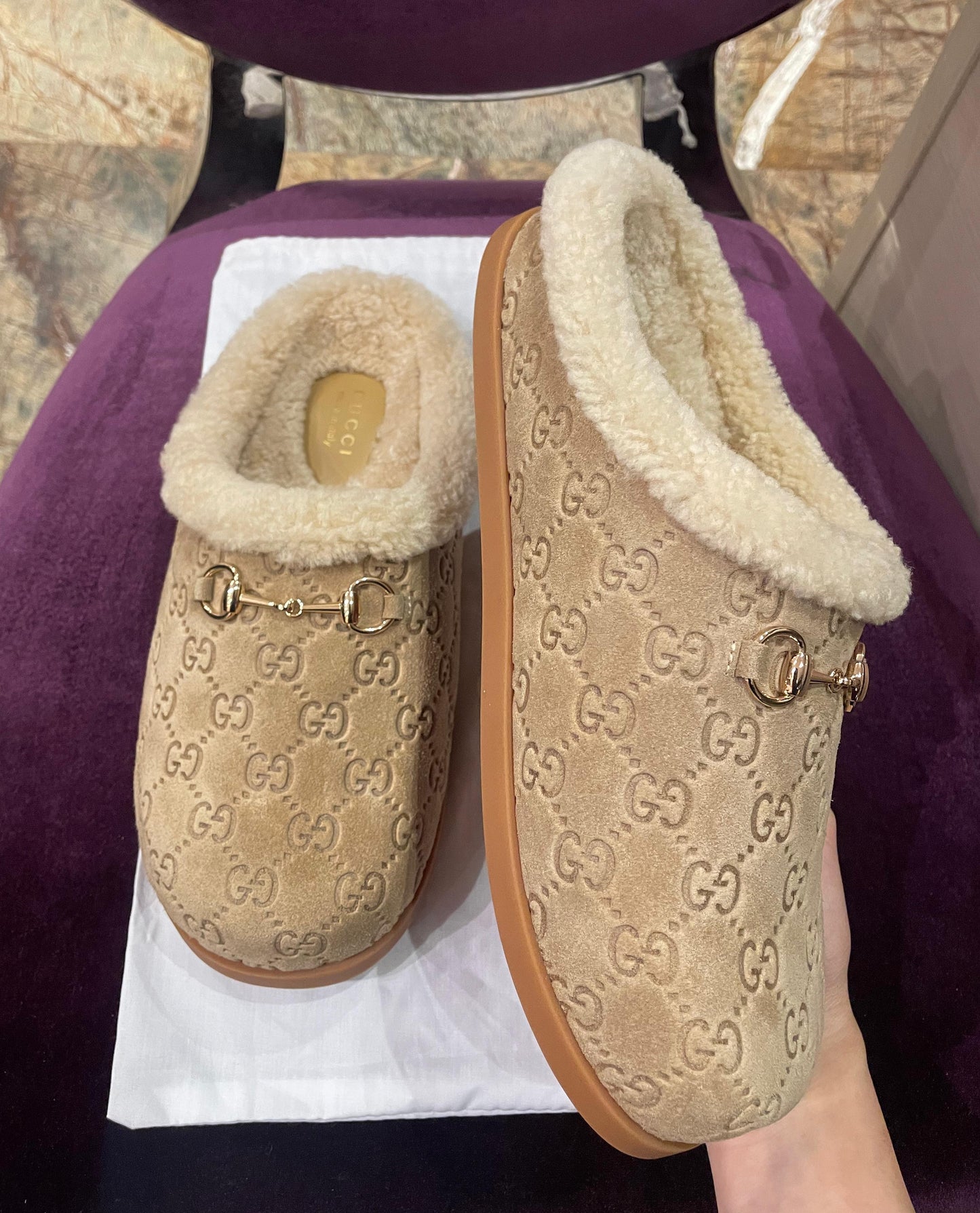 GUCCI Horsebit GG Beige shearling-trimmed suede mules