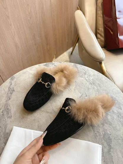GUCCI Black Princetown shearling suede Mules