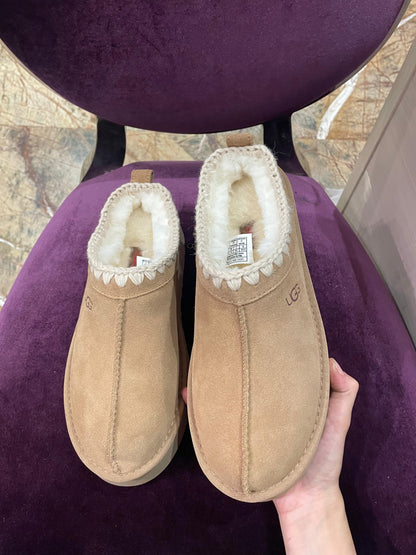 Uggs Tazz Platform Chestnut with White lining