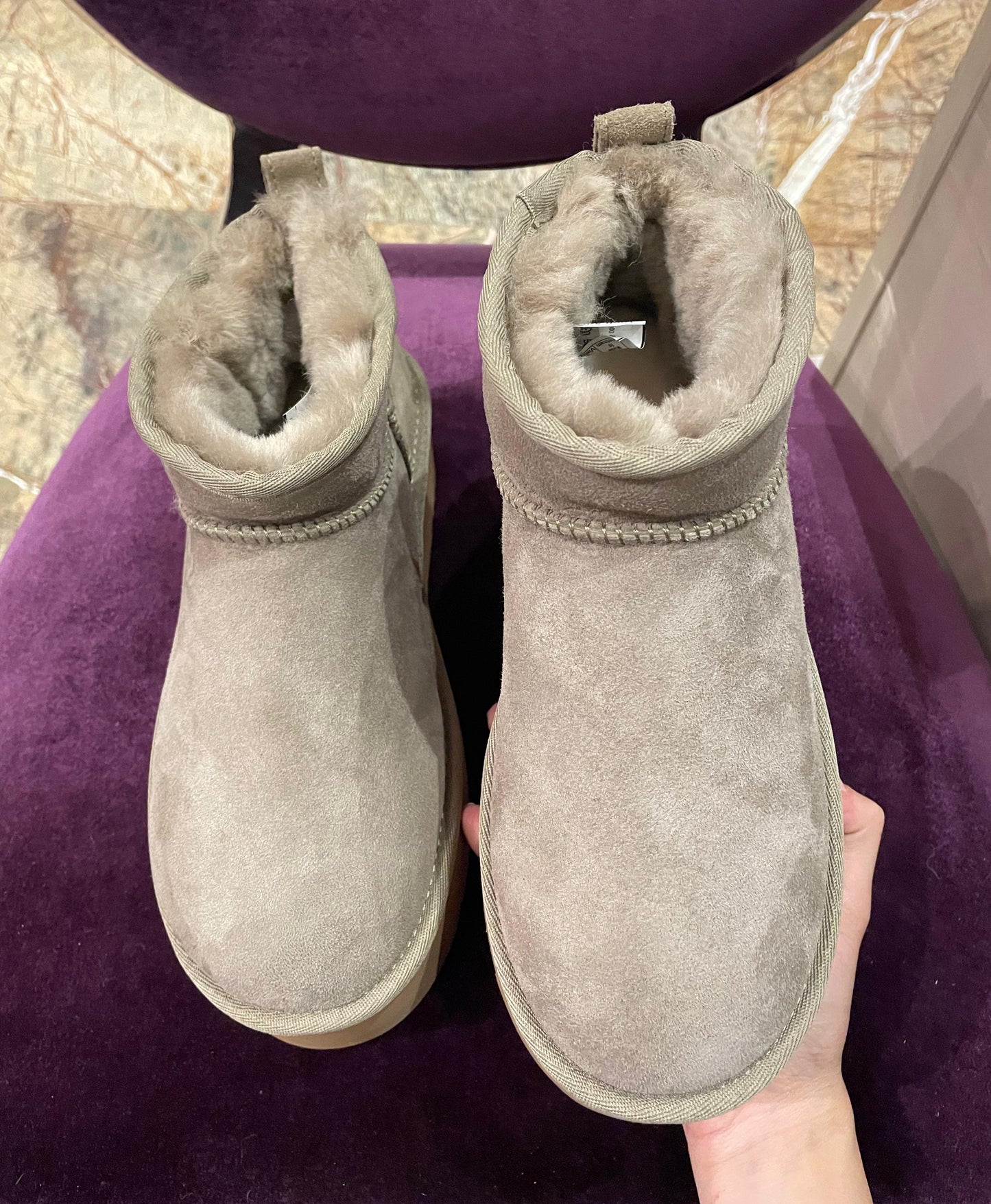 UGGS  Classic Ultra Mini Platform Boot