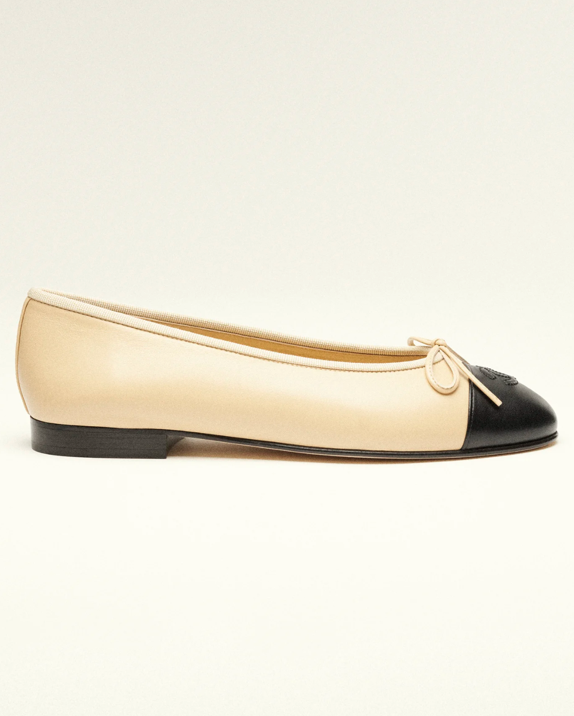 Chanel Ballet Beige Falts