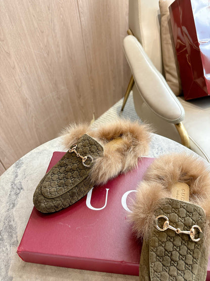 GUCCI Olive Princetown shearling suede Mules