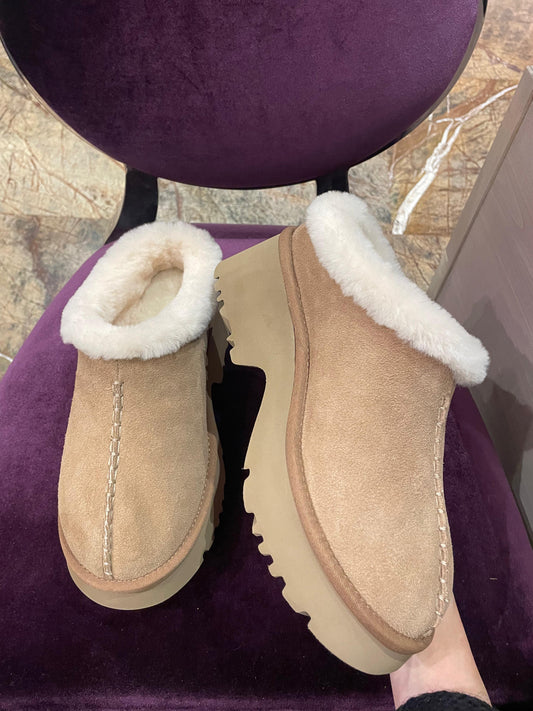 UGGS Heeled Half Open