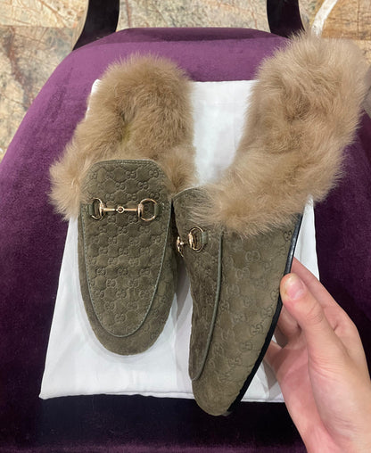 GUCCI Olive Princetown shearling suede Mules