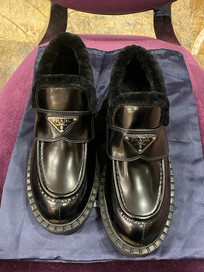 Prada loafers with Fur